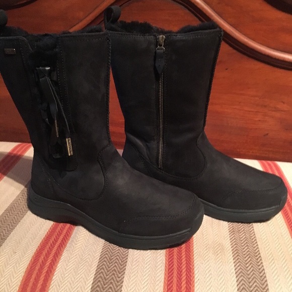 ugg suvi waterproof leather boot